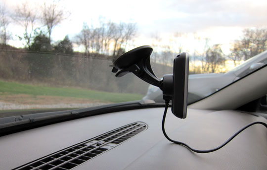 : nuvi 2200, Mounted in the Car